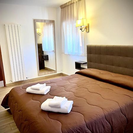 Hotel Pinguino Пескасероли Екстериор снимка