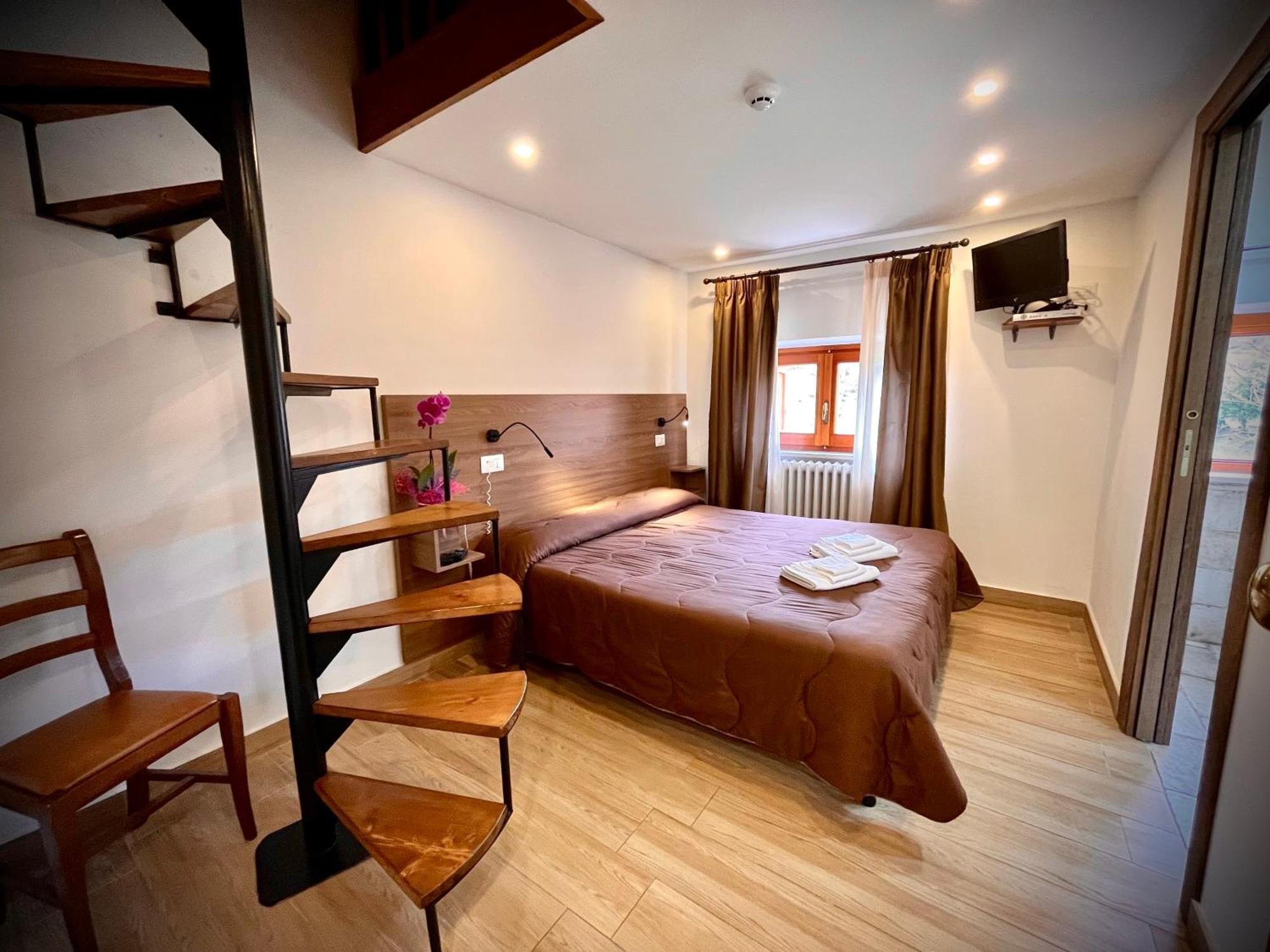 Hotel Pinguino Пескасероли Екстериор снимка