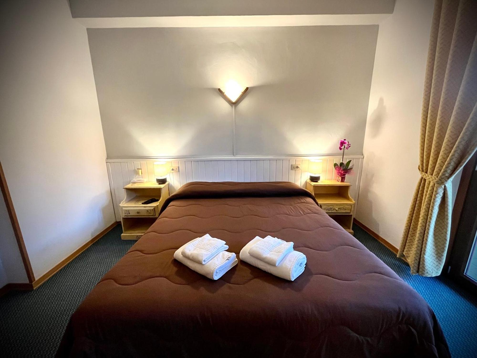 Hotel Pinguino Пескасероли Стая снимка