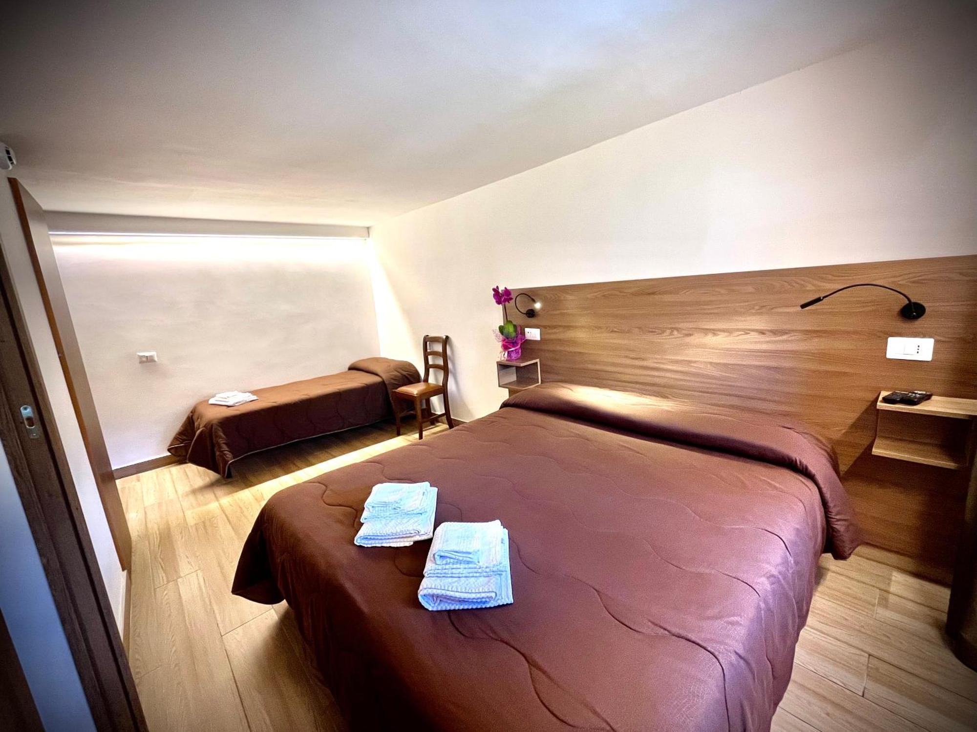 Hotel Pinguino Пескасероли Екстериор снимка