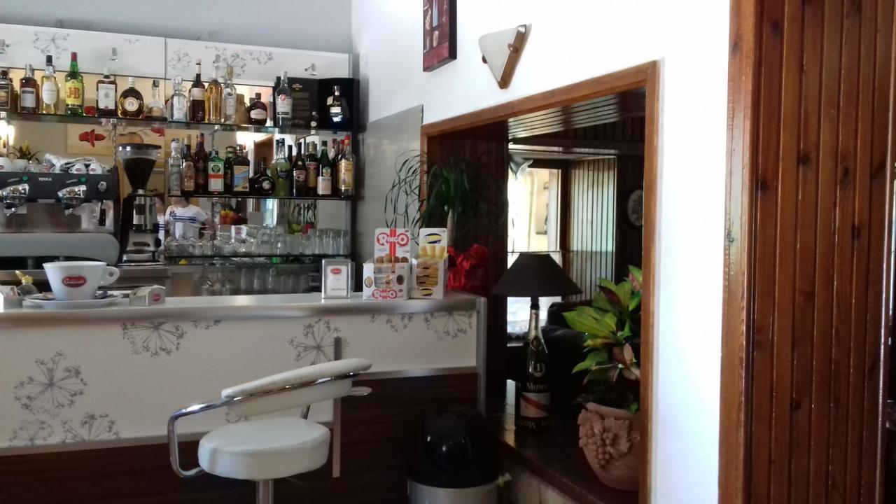 Hotel Pinguino Пескасероли Екстериор снимка
